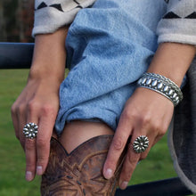 Load image into Gallery viewer, Western Cuff - Bracelets