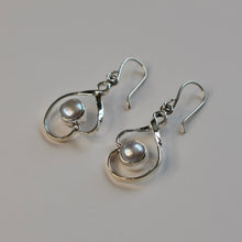 Load image into Gallery viewer, Pearl Hearts - Krystyna&#39;s Silver
